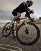 Ciclista in allenamento - TITICI